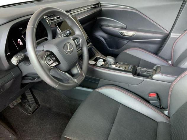 Lexus LBX Hybrid Emotion - Foto 8