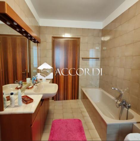 APPARTAMENTO INDIPENDENTE di 8 vani e di 352 mq (CAERANO DI SAN MARCO) rif. BL134 - Foto 12