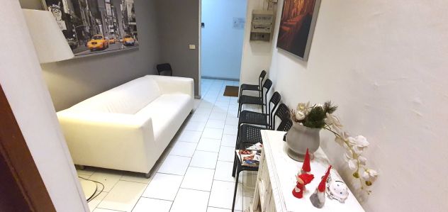 Ufficio arredato in complesso custodito parcheggi - Foto 9