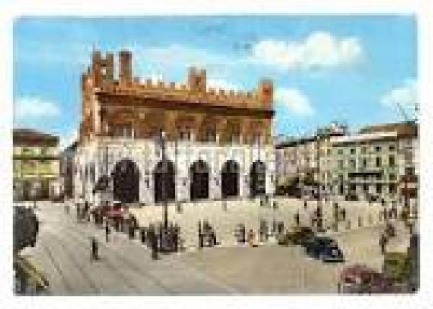 Immobile di 368 m² con più di 5 locali in vendita a Piacenza