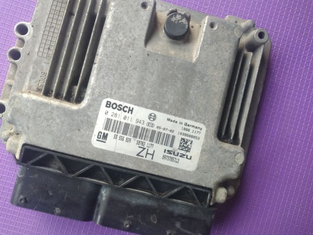 Centralina ECU 55556829 0281011943 OPEL ASTRA H 1.7 CDTI OPEL ASTRA H 1.7 CDTI - Foto 3