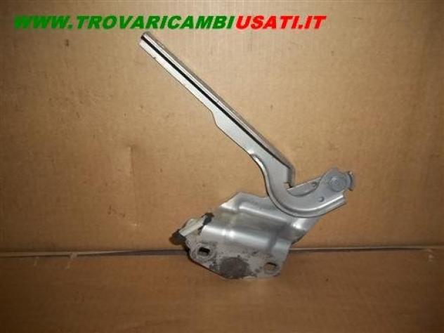 CERNIERA COFANO ANT. D. VOLKSWAGEN PASSAT CC (35)  Carrozzeria  Lamierati esterni  Cofano  Cerniera cofano  VOLKSWAGEN - CC - 01-03-2012 - 01-11-2015,