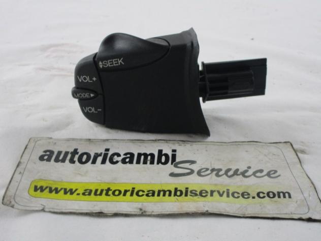 1346664 COMANDO RADIO AL VOLANTE FORD FIESTA 1.2 B 55KW 5M 3P (2008) RICAMBIO USATO
