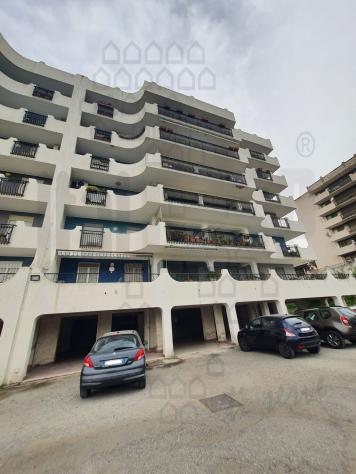 APPARTAMENTO di 3 vani e di 82 mq (MESSINA) rif. 2vs17244