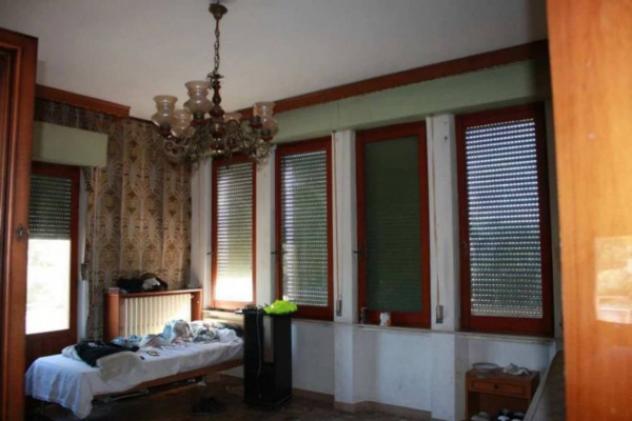 Immobile in asta di 268 m², box auto in vendita a Petritoli - Foto 2