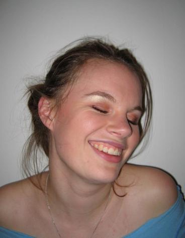 Donna di Campobasso, 31 anni.  Fisico Normale Tel: