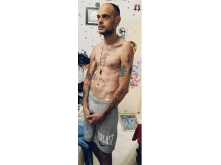 Amore e incontri Guidonia Montecelio - Ragazzo 33 anni mulatto bellissimo muscoloso alto tatuato perfetto Tel:3281699365