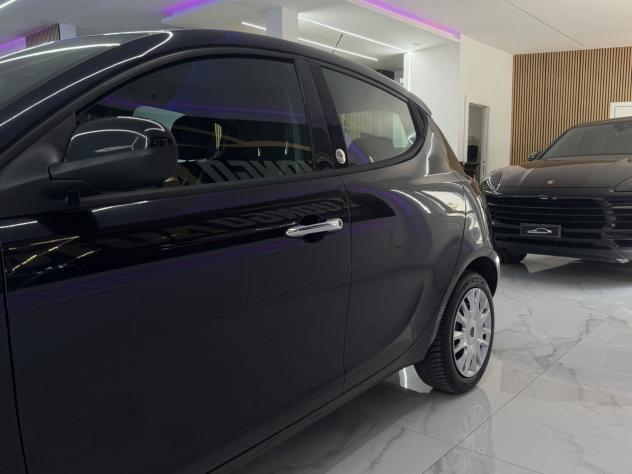 Lancia Ypsilon 1.2 GPL Ecochic Gold - Foto 7
