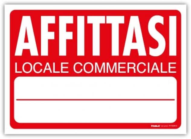 negozio in affitto a Carrara in zona Marina di Carrara