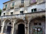 Pentalocale in vendita a Montecorvino Rovella