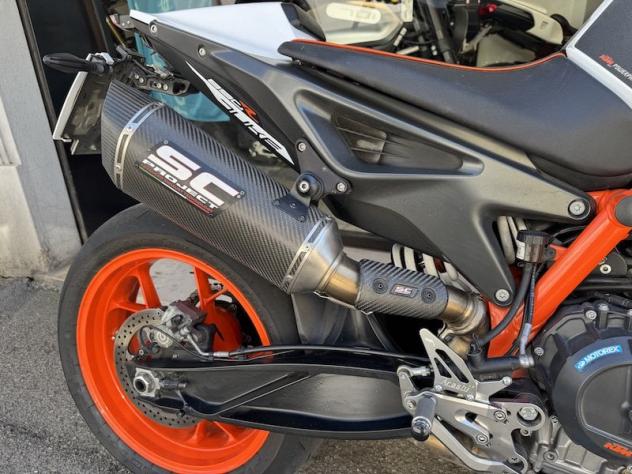 KTM 890 Duke R - Foto 5