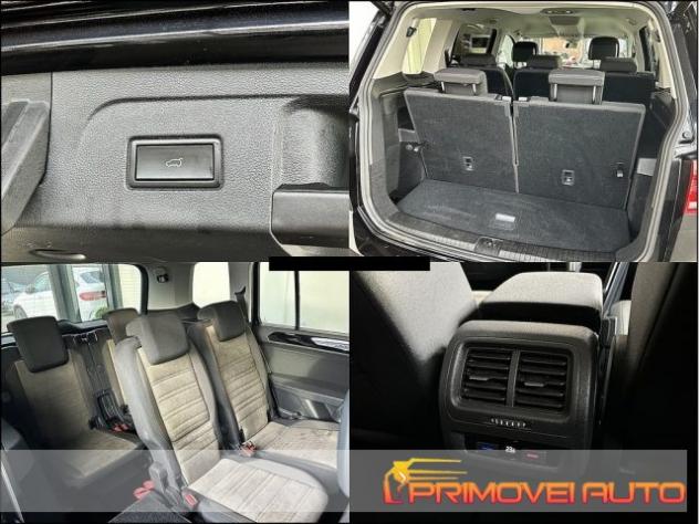VOLKSWAGEN Touran 2.0 TDI 150 CV SCR DSG Highline rif. 20328093 - Foto 10