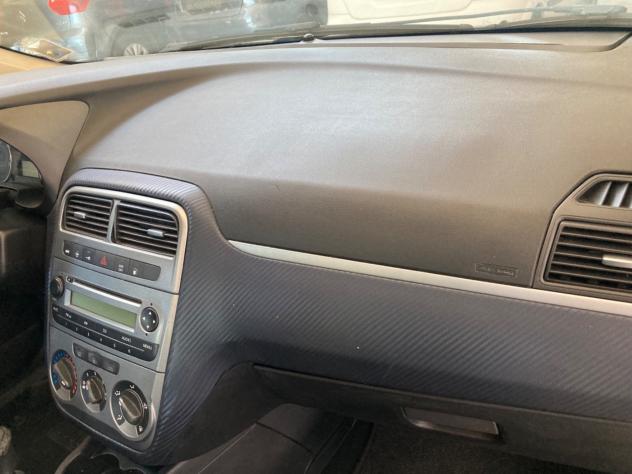 Fiat Grande Punto 1.4 5 porte Dynamic Natural Power - Foto 8