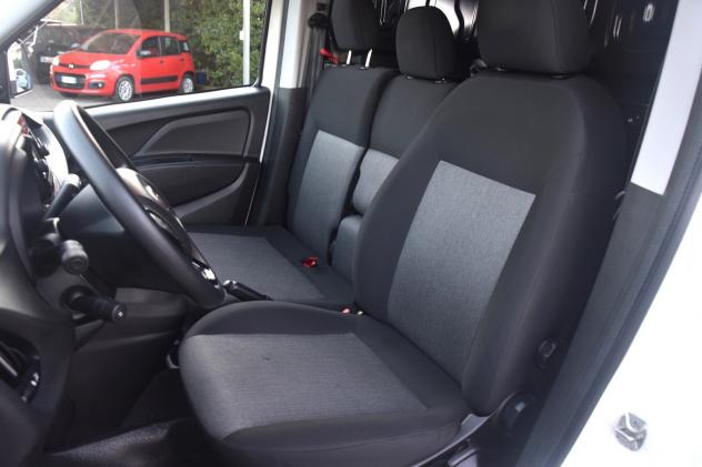 Fiat Doblo 1.6 mtj 105cv Lounge 3 posti - Foto 4