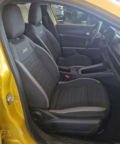 Jeep Avenger Avenger 1.2 turbo e-hybrid mhev Longitude fwd 110cv edct6 - Foto 8