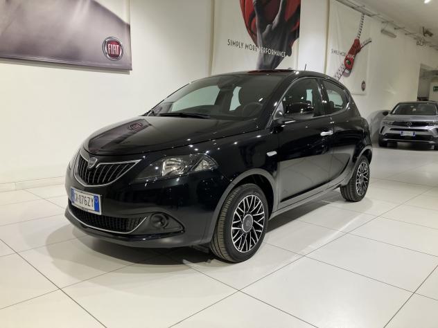 Lancia Ypsilon Ypsilon 1.0 FireFly 5 porte S&S Hybrid Platino