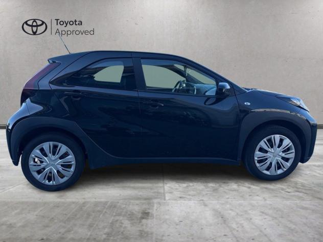 Toyota Aygo X 1.0B (72 CV) Active S-CVT - Foto 4