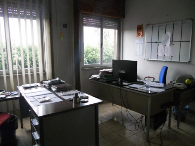 Immobile di 1540 m² con più di 5 locali in vendita a Pero - Foto 12