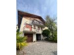 Villa di 400 m² con più di 5 locali in vendita a Uggiate con Ronago