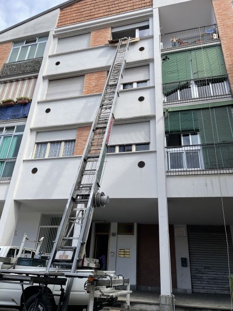 Noleggio Autoscala Torino – Traslochi, Edilizia, Sgomberi - Foto 2