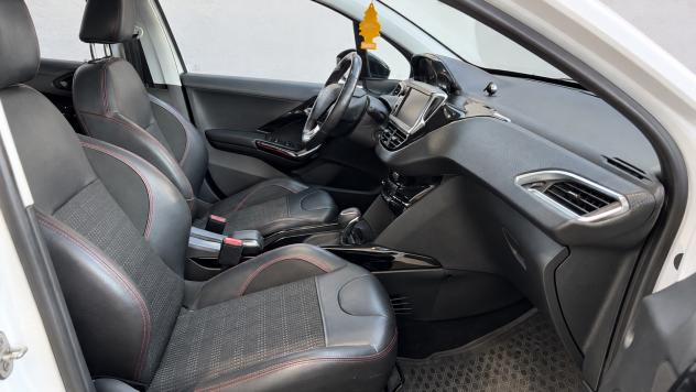 Peugeot 2008 1.2 pt t Gt Line s&s 110cv eat6 - Foto 9