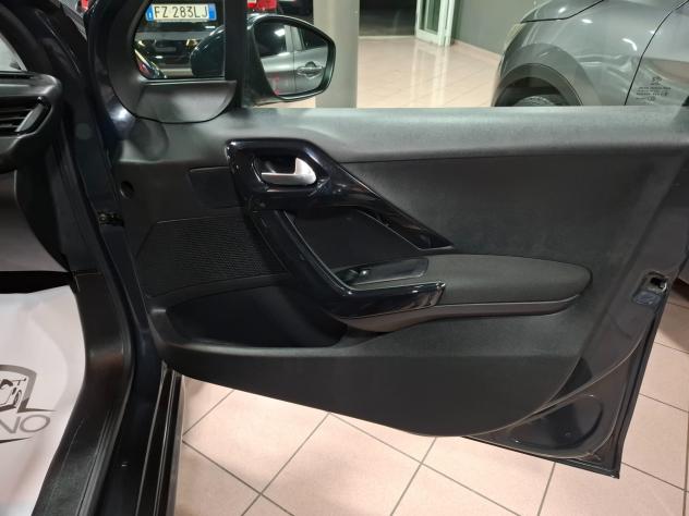 Peugeot 208 1.2 benzina Neopatentati - Foto 8
