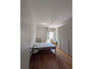 AMPIA STANZA MATRIMONIALE AD USO SINGOLO - zona Brenta