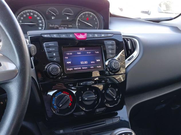 Lancia Ypsilon 1.0 FireFly 70cv Hybrid Ecochic - Foto 9