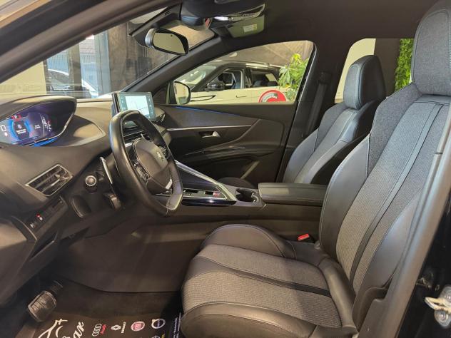 PEUGEOT 3008 ALLURE 1.5 EAT8 130CV PELLE NAVI CAM ANNO 2023 - Foto 8