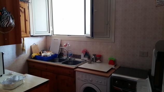 PIZZOLUNGO – Villino sul mare di 3 vani+acc con veranina esterna. Euro 120 mila cl GI - Foto 4