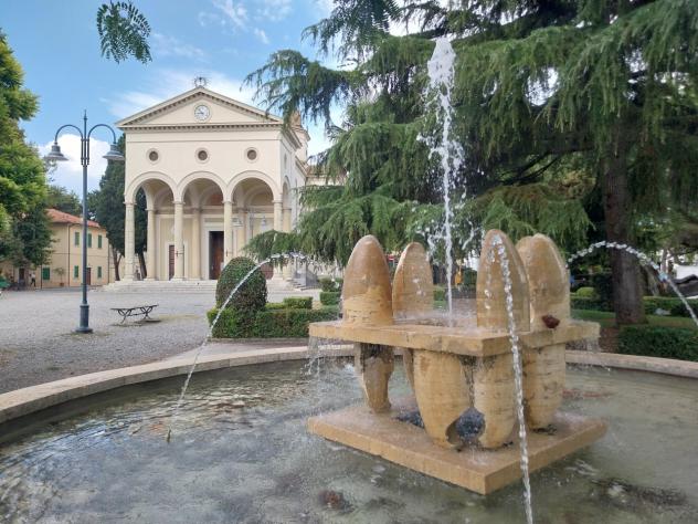 Pentalocale in vendita a Rosignano Marittimo