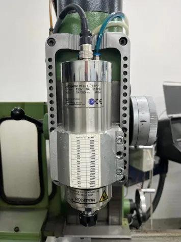 Fresatrice CNC DECKEL FP3 con Dialog 4