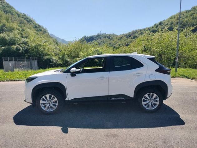 Toyota Yaris Cross 1.5H (116 CV) E-CVT Business AWD-i - Foto 5