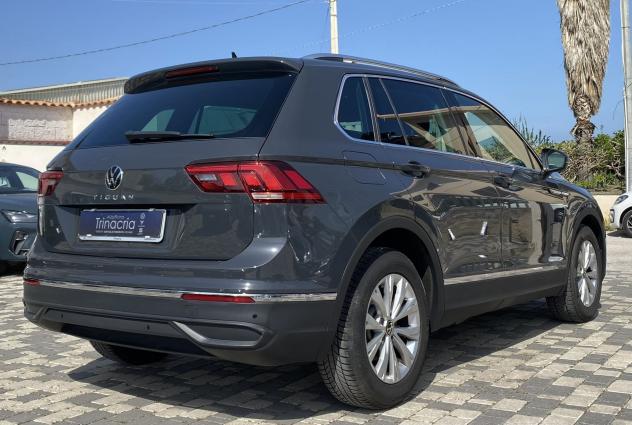 Volkswagen Tiguan Life 2.0 TDI 122 CV - Foto 4