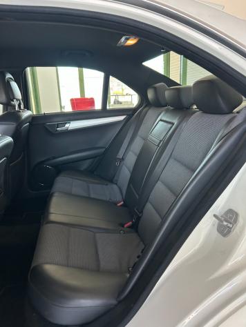 Mercedes C 220 CDI Avantgarde Berlina - Foto 9