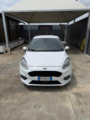 Ford Fiesta 1.5 TDCi 5 porte Vignale 86 cv ST LINE - Foto 2