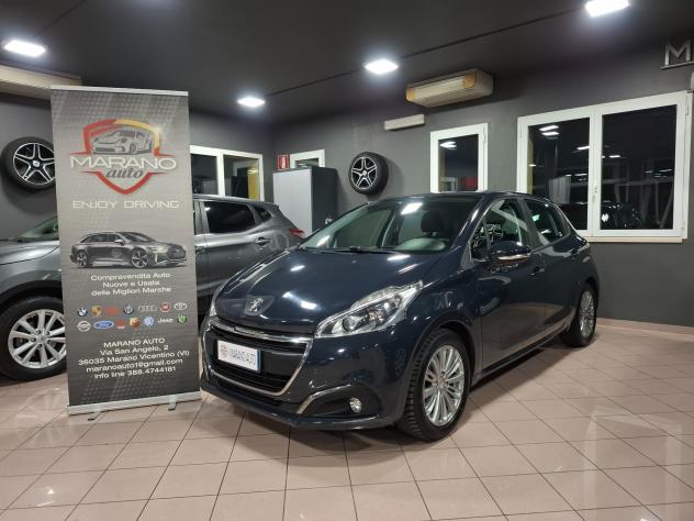 Peugeot 208 1.2 benzina Neopatentati