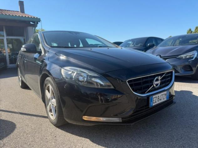 VOLVO V40 D2 Momentum rif. 24160992 - Foto 2