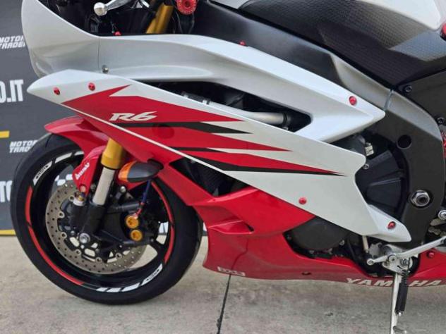 YAMAHA YZF R6 RJ11 Video 360 rif. 24036561 - Foto 9