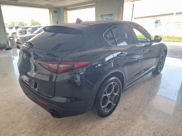 Alfa Stelvio Q4 190 CV Sprint - Foto 3