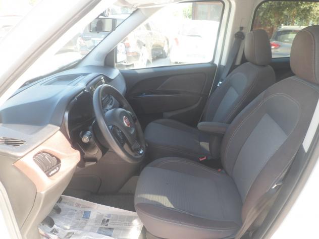 Fiat Doblo trekking 5 posti autovettura - Foto 9