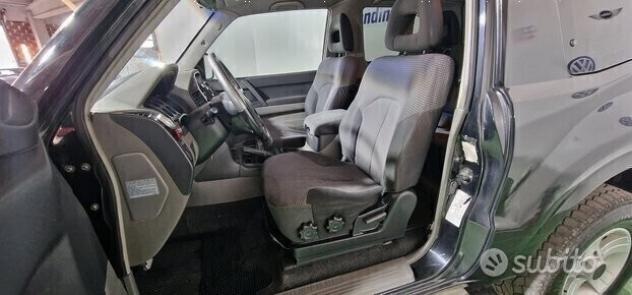 Mitsubishi Pajero 3.2 160 CV ANNO 2004 - Foto 5