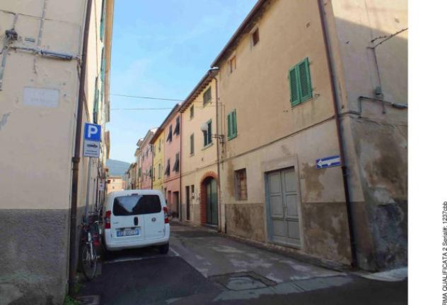 Immobile in asta di 84 m² in vendita a Cascina - Foto 2