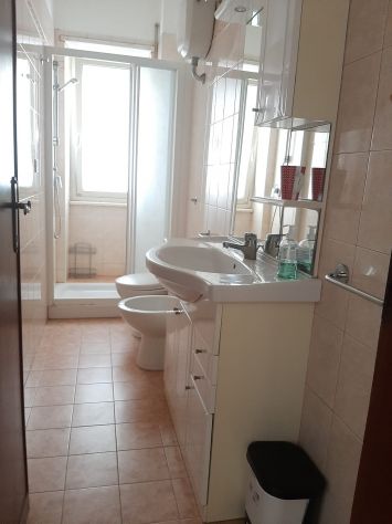 Disponibile a Reggio Calabria appartamento uso vacanza mese di agosto - Foto 5