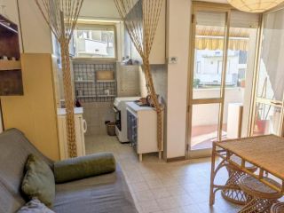 Appartamento in affitto a Marina di Massa - Massa 35 mq  Rif: 1450444