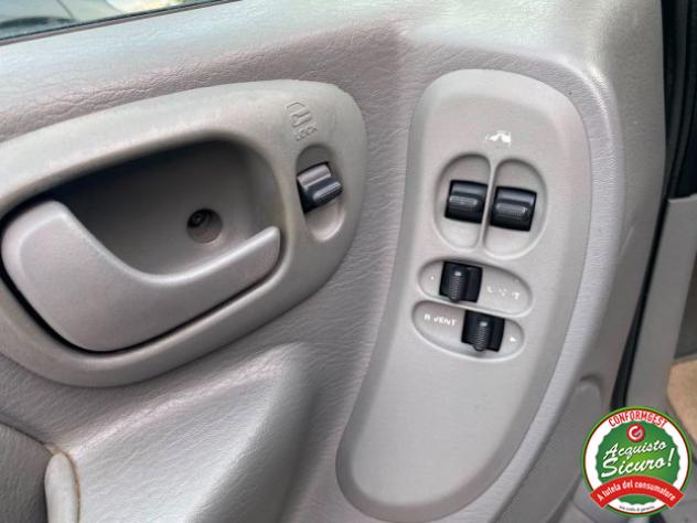 CHRYSLER Voyager 2.5 CRD cat LX Leather 7 POSTI rif. 23921314 - Foto 6