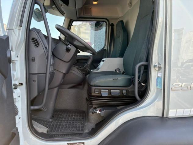 VOLVO FL 250 rib.le + gru Palfinger rif. 23750149 - Foto 6