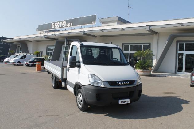Iveco Daily 35C15 CASSONE FISSO DA 4.30 MT clima