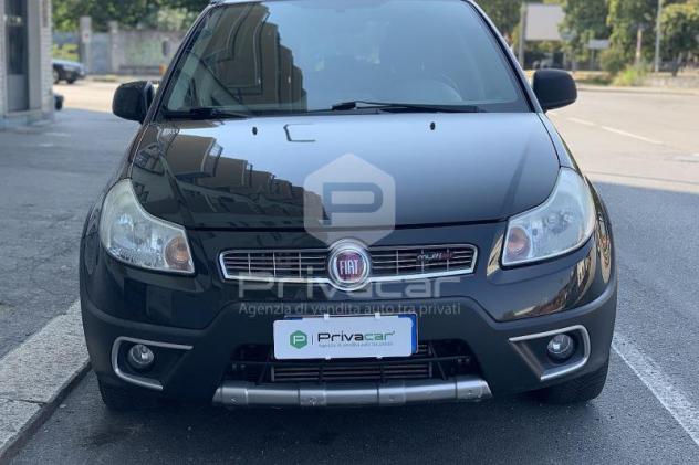 FIAT Sedici 2.0 MJT 16V DPF 4x2 Emotion - Foto 2