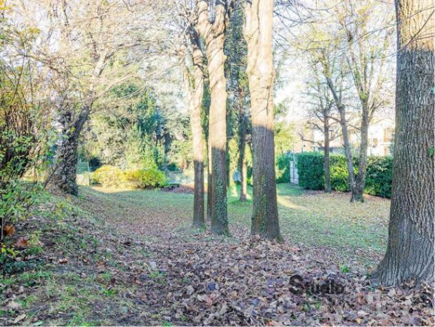 Villa di 260 m² con 5 locali e box auto in vendita a Garbagnate Monastero - Foto 7